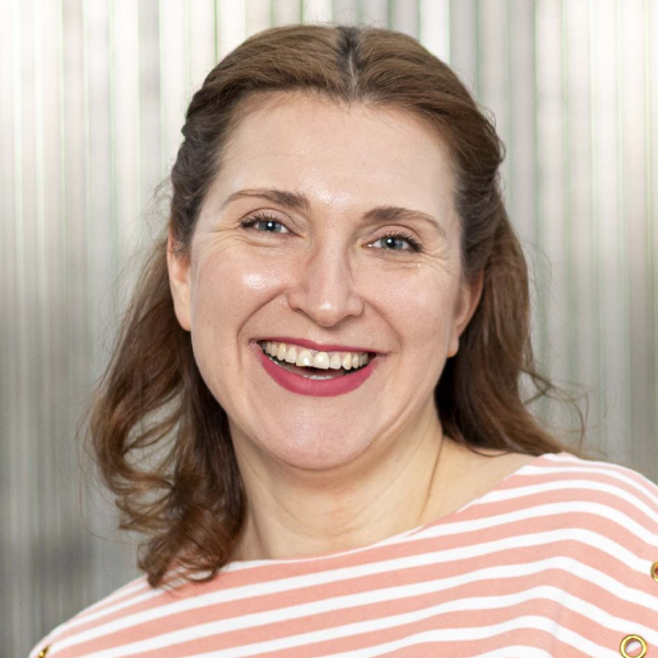 ieva_puzo_sq.png