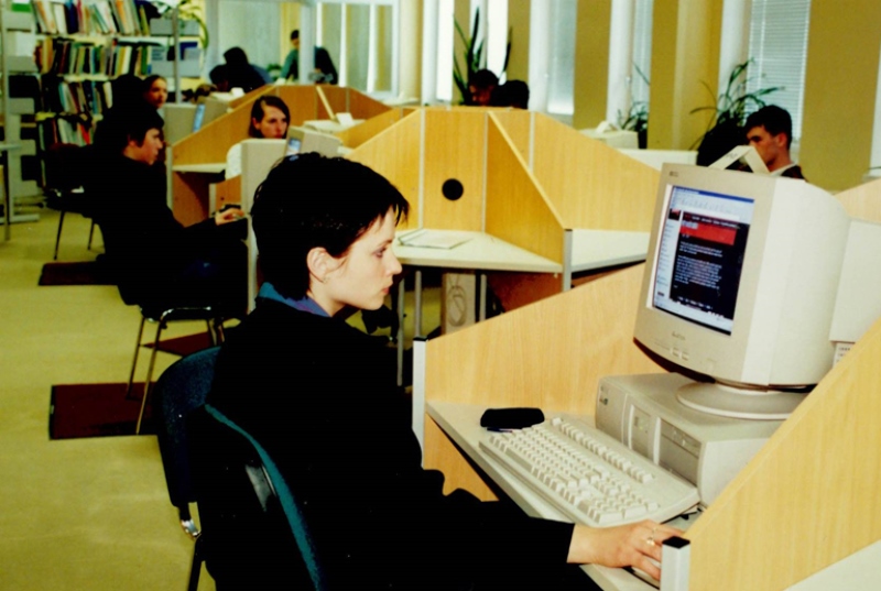 RSU-bibl-Inform-centrs-2003-lead.jpg