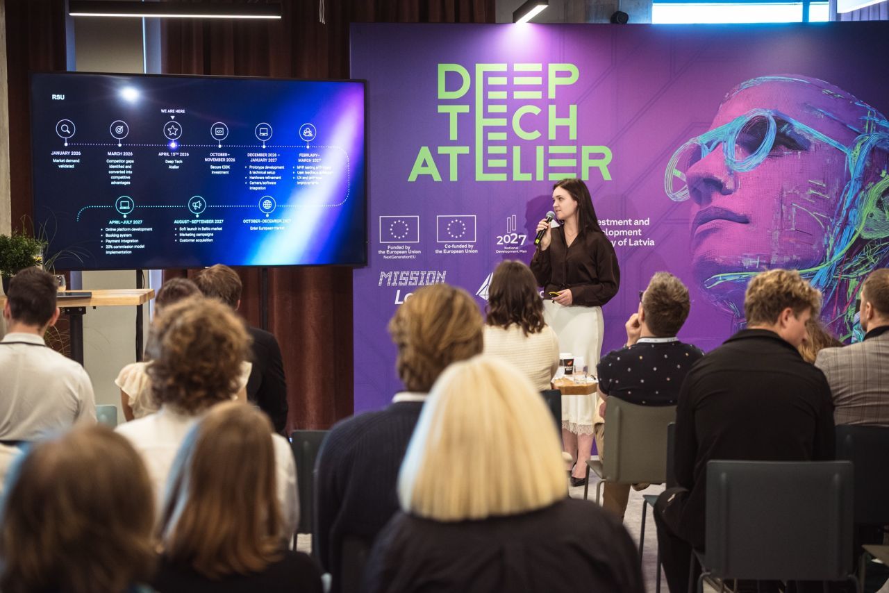 Anastasija Kovaļenko prezentē "Encanto Equestrian" ideju konkursā "Student Pitch Arena"