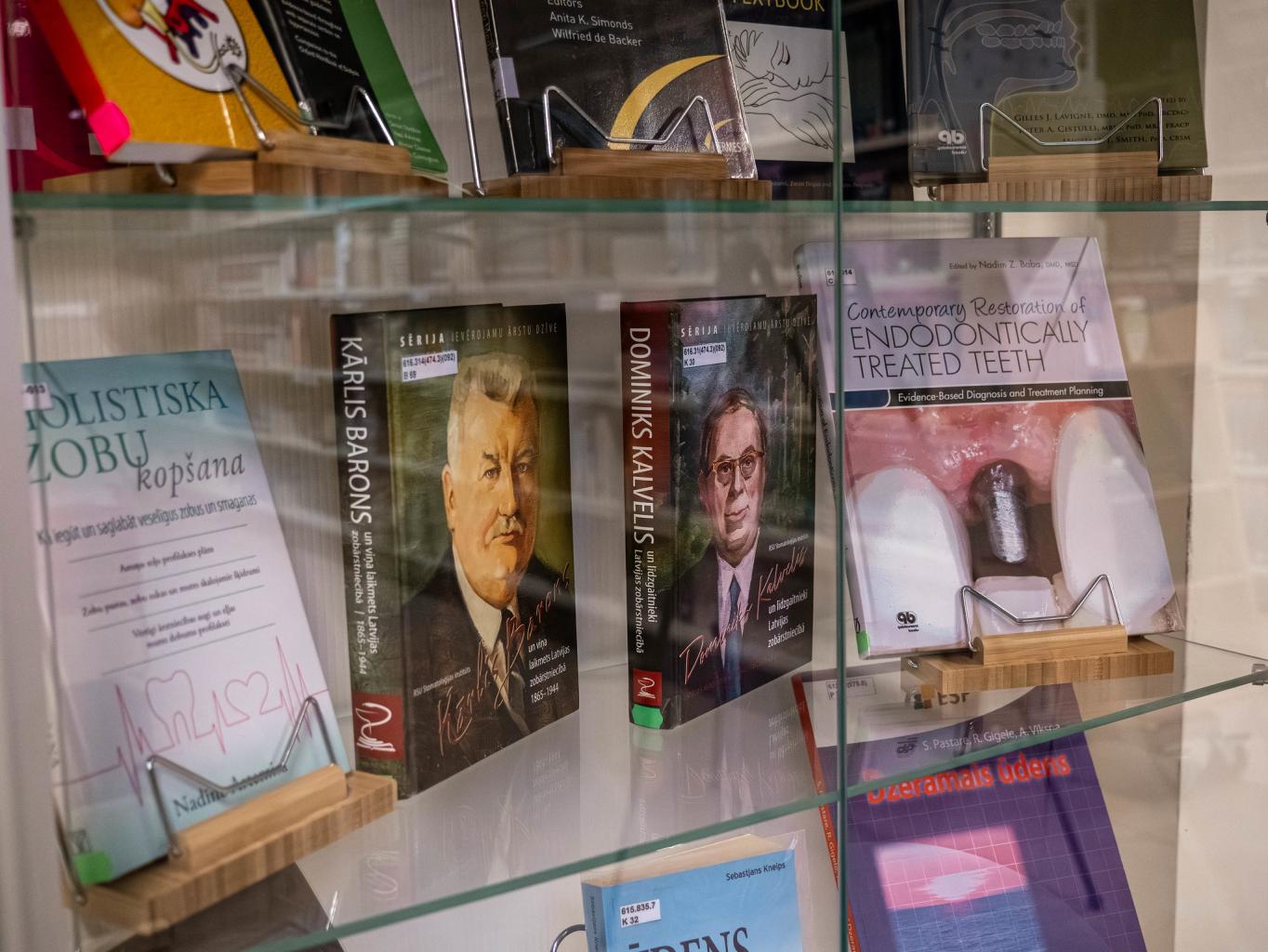 Grāmatas RSU bibliotēkā