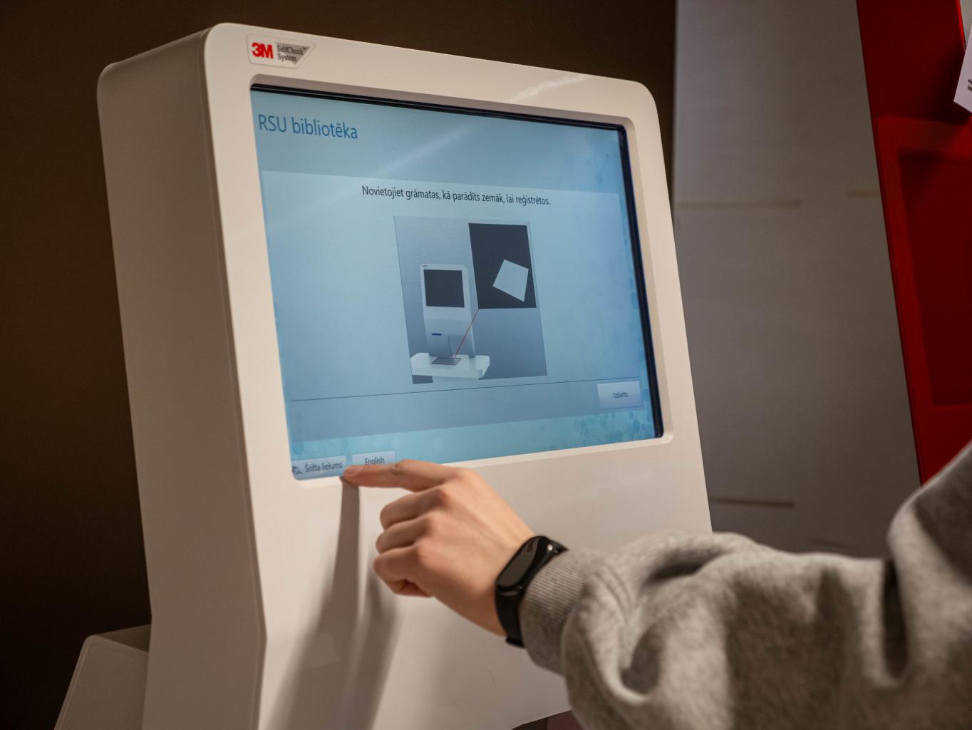 Datorkiosks RSU bibliotēka