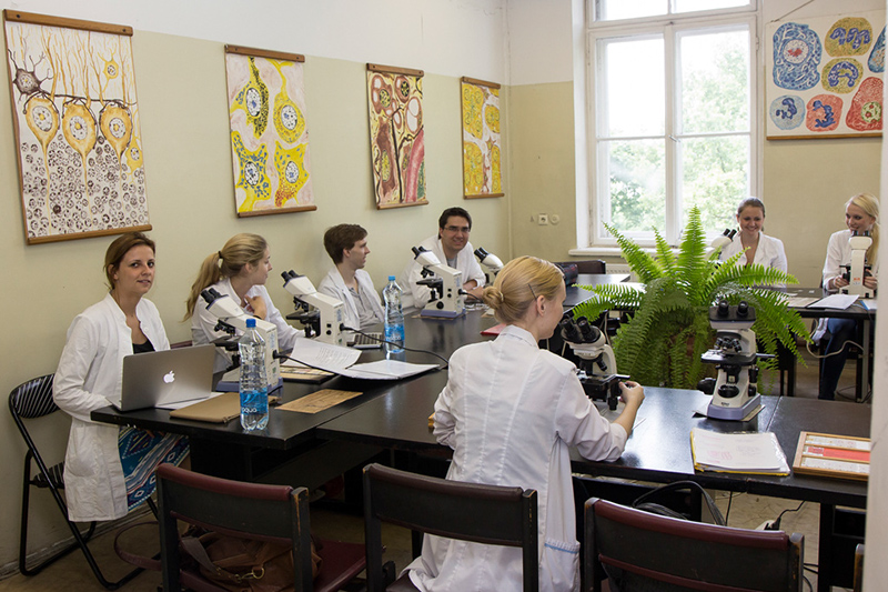 studenti-anatomikums00.jpg