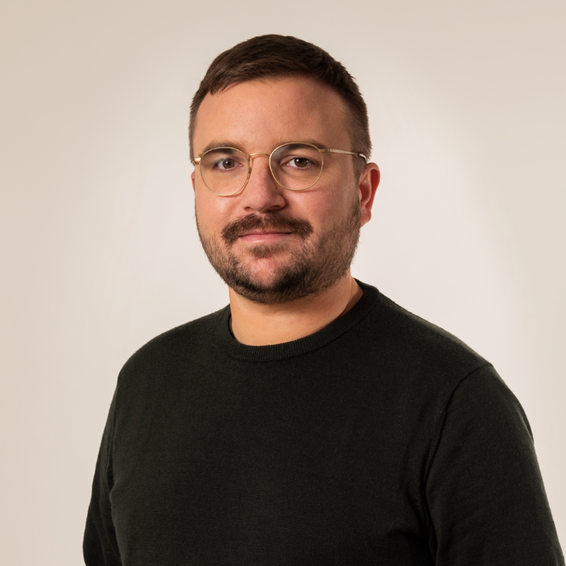 Teilors Makonels, pētnieks