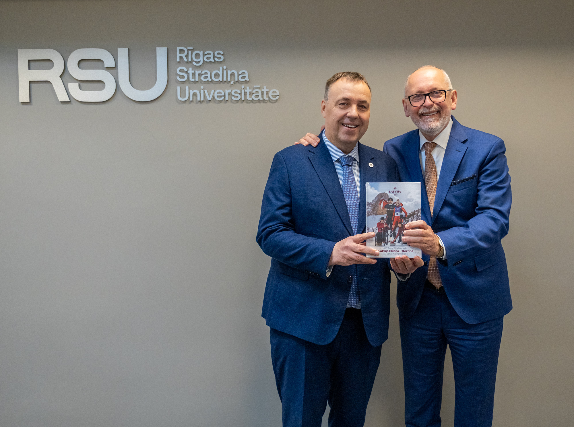 LOK prezidents Raimonds Lazdiņš un RSU rektors prof. Aigars Pētersons