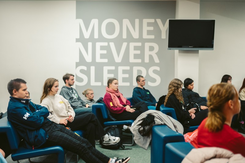 Students participating in the incubation programme