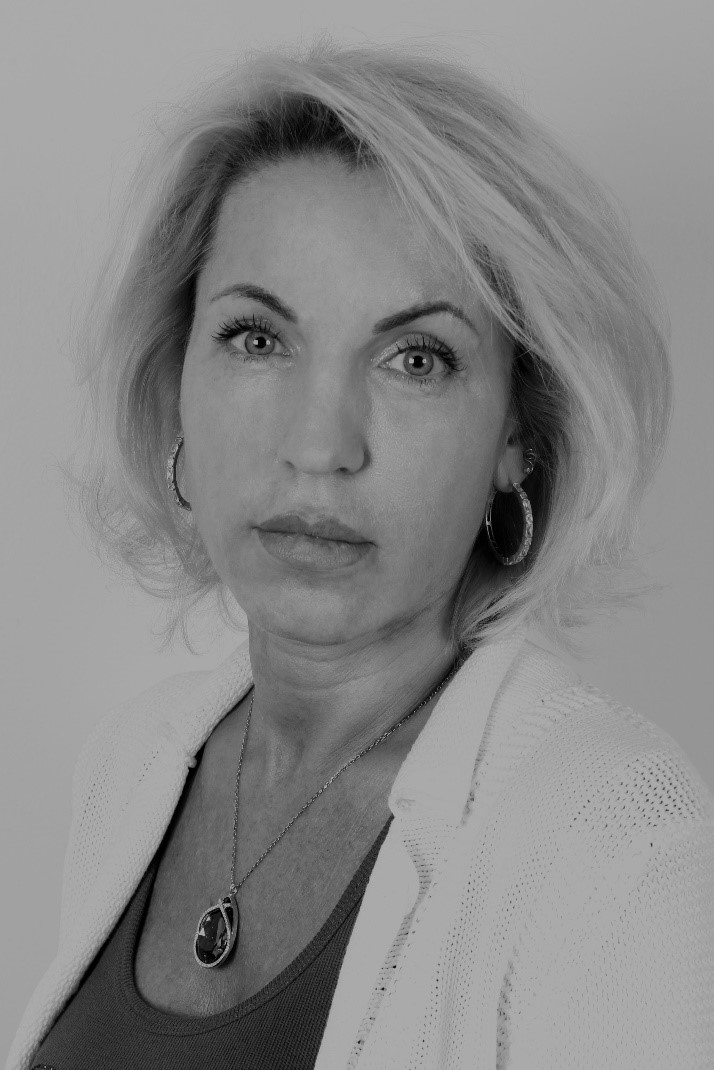 Profesore Santa Purviņa