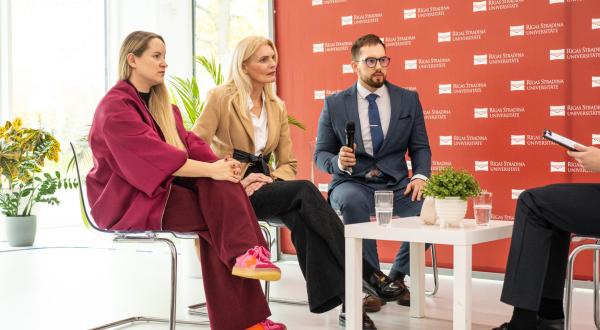 Tikšanās, sarunas un iedvesma nākotnei – Rīgas Stradiņa universitātē aizvadīta Karjeras diena