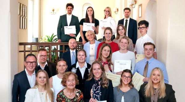 Pasniegtas Latvijas Ārstu biedrības un Latvijas Medicīnas fonda stipendijas 2026