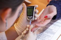 2016. gada 10. novembrī Rīgas Stradiņa universitātē jau otro reizi šajā gadā notika Veselības diena. Tajā RSU studenti un darbinieki ziedoja asinis un pārbaudīja veselību pie topošajiem mediķiem. Thumbnail