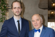 Edvīna Samuļa lielo balvu – 300 EUR stipendiju saņēma Rīgas Stradiņa universitātes studiju programmas Zobārstniecība ceturtā kursa students Dāvis Rūdolfs Zaķis no Valmieras