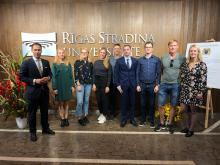 Startē diplomātijas programma angļu valodā