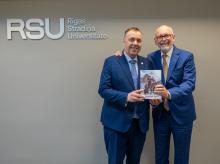 LOK prezidenta Raimonda Lazdiņa tikšanās ar RSU rektoru prof. Aigaru Pētersonu
